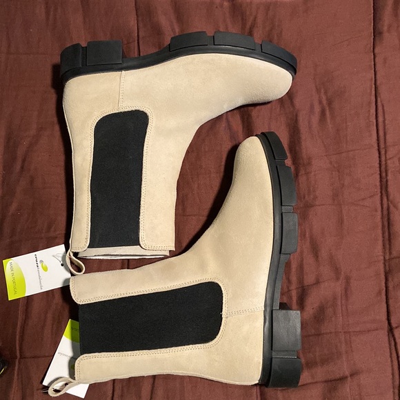 Leather Slip On Booties by Cruza Tendencia Brand. NWT! - Picture 10 of 16